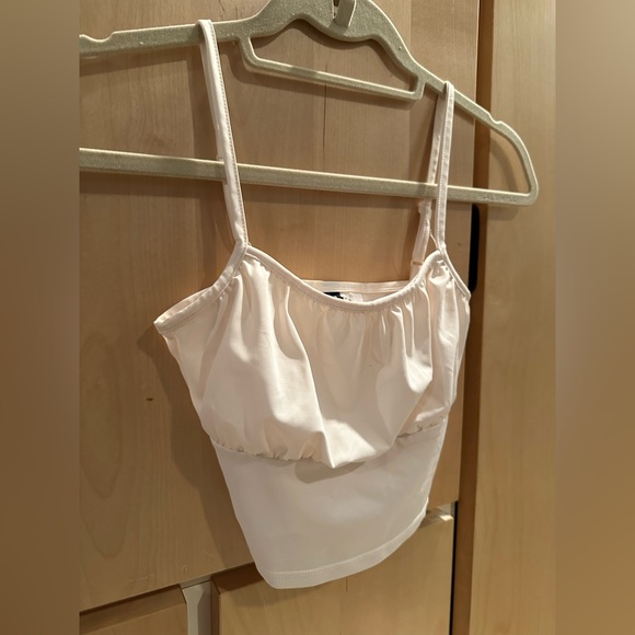 Divided H&M Women’s Crop Top (XS) - Picture 4 of 9